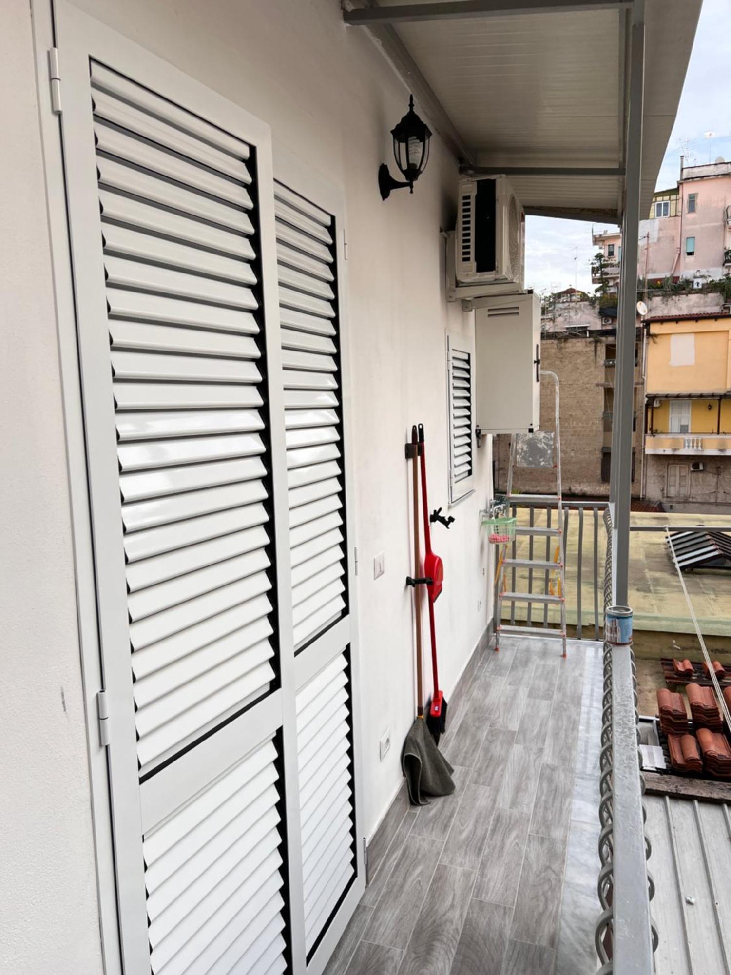 Ira House Apartment Naples Luaran gambar