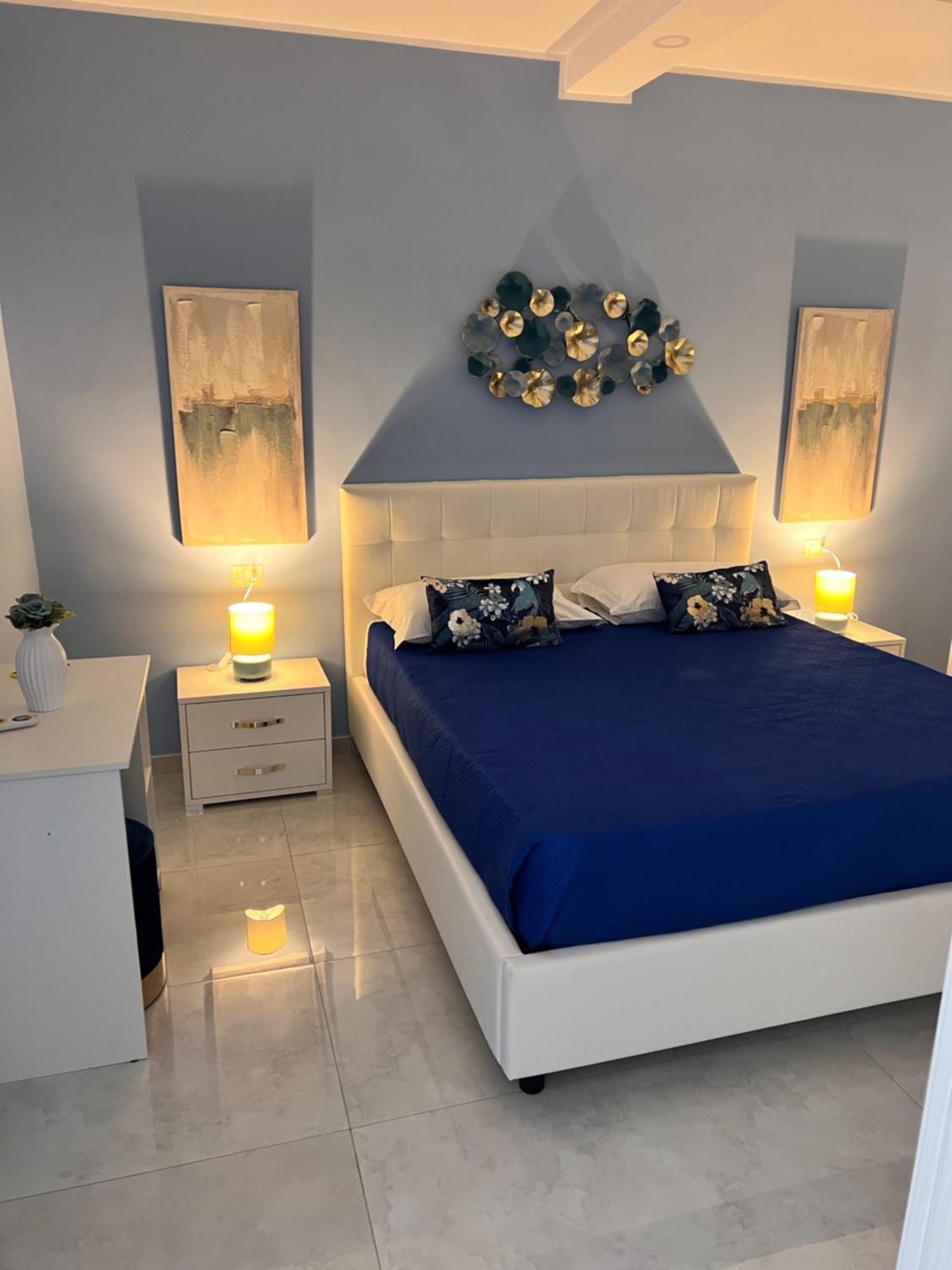 Ira House Apartment Naples Luaran gambar