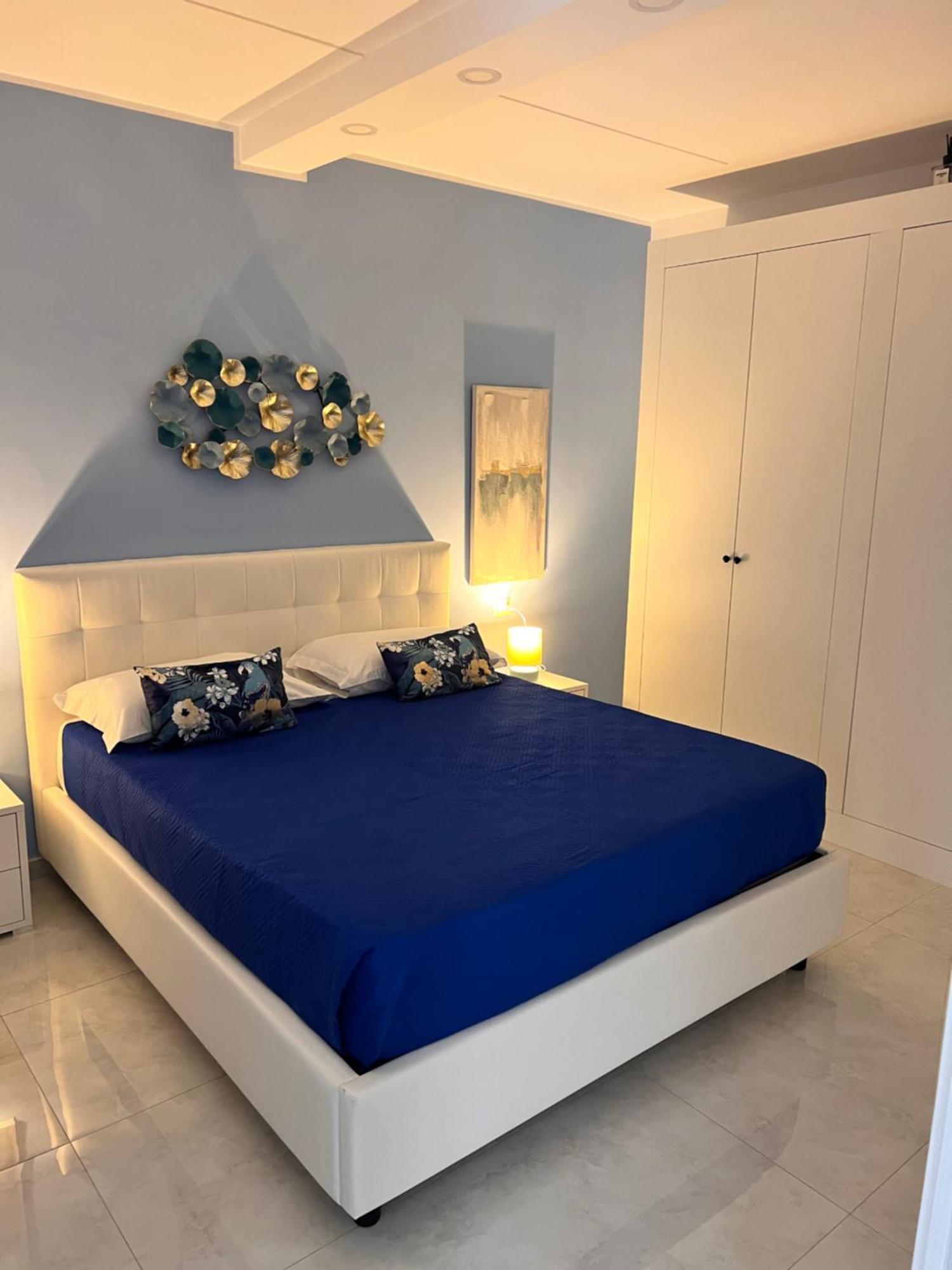 Ira House Apartment Naples Luaran gambar